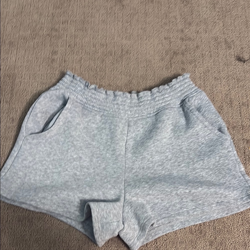 cute soft sweatshorts!